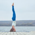 Shirshasana ou Headstand: benefícios, como fazer e efeitos colaterais
