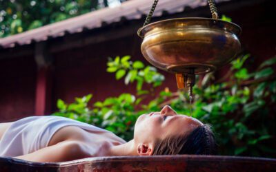 Shirodhara: usos, benefícios e efeitos colaterais desta terapia ayurvédica