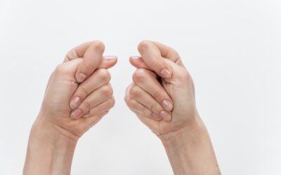 Durga Mudra: Benefícios, Efeitos Colaterais, Como Fazer e Precauções