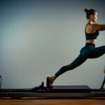 Mat Pilates vs Reformer Pilates: Mana yang Lebih Baik?