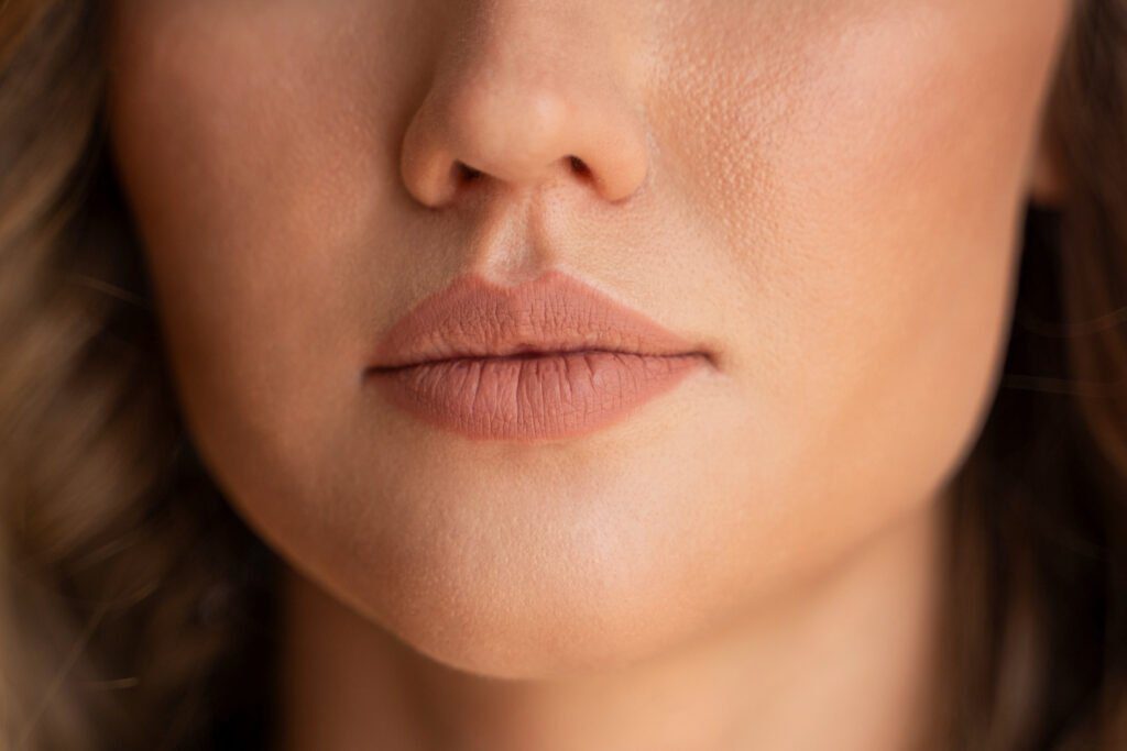 Uneven Lips: Causes, Treatments and How to Fix Uneven Lips Naturally