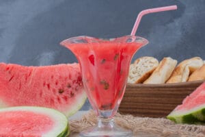 Receita de Smoothie de Melancia com Mojito: Uma versão refrescante e saudável para se hidratar
